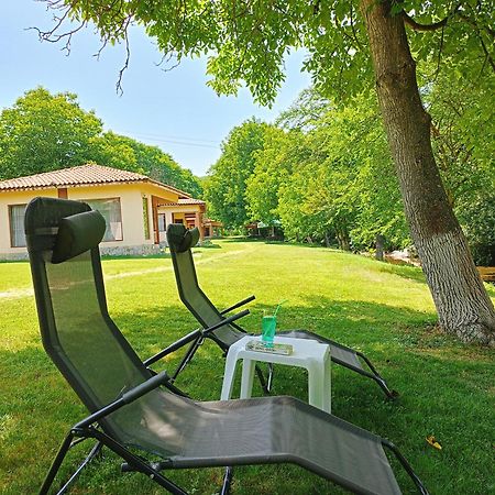 Perperеshka River Villas Stremtsi Exteriör bild