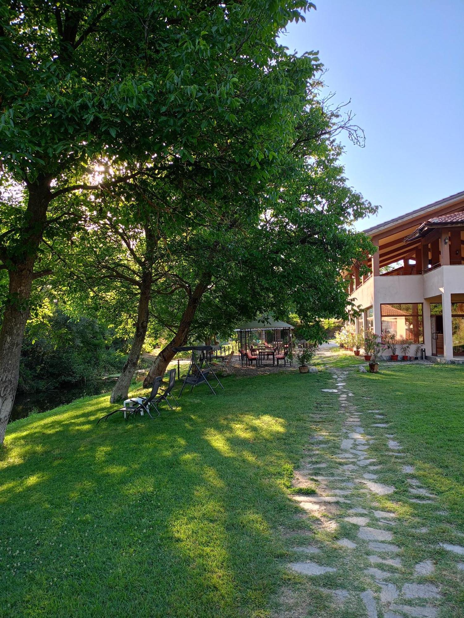 Perperеshka River Villas Stremtsi Exteriör bild