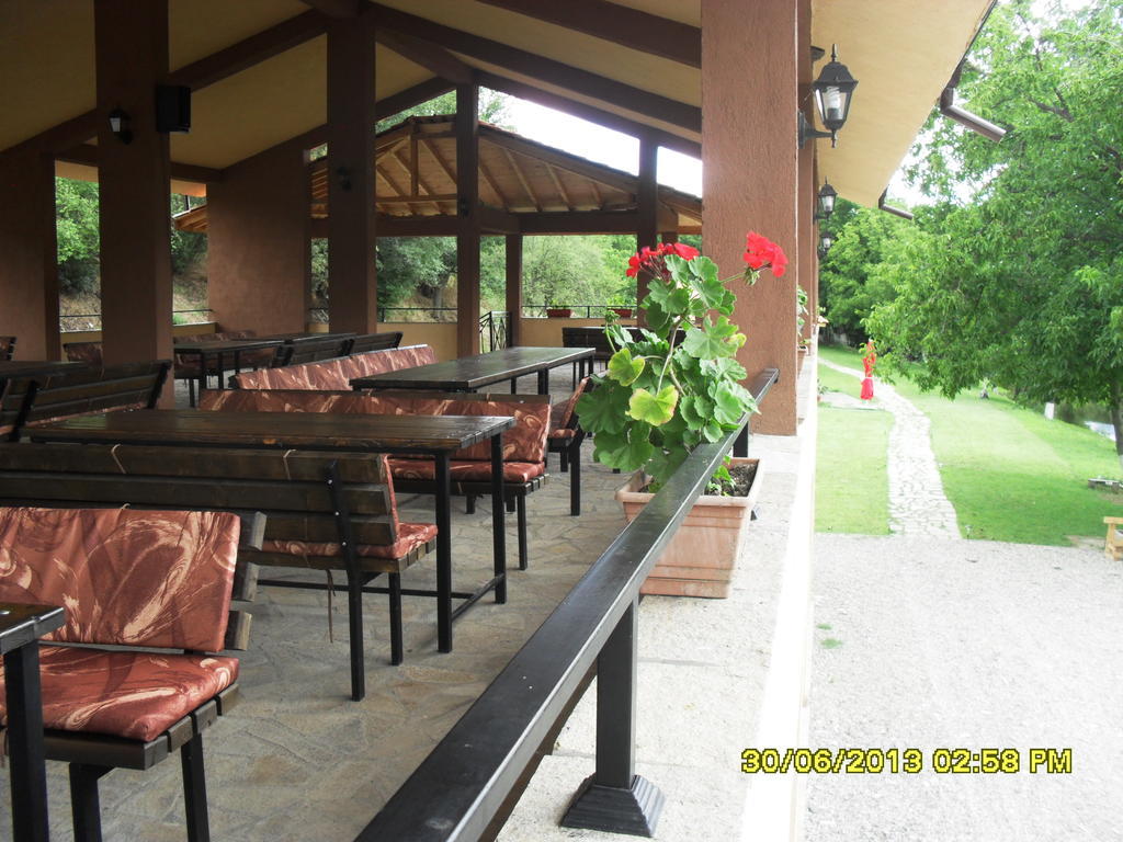 Perperеshka River Villas Stremtsi Exteriör bild