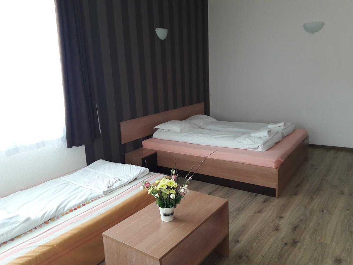 Perperеshka River Villas Stremtsi Exteriör bild
