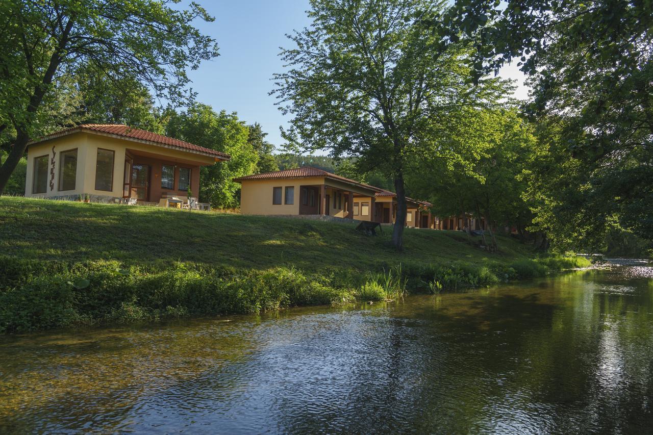 Perperеshka River Villas Stremtsi Exteriör bild